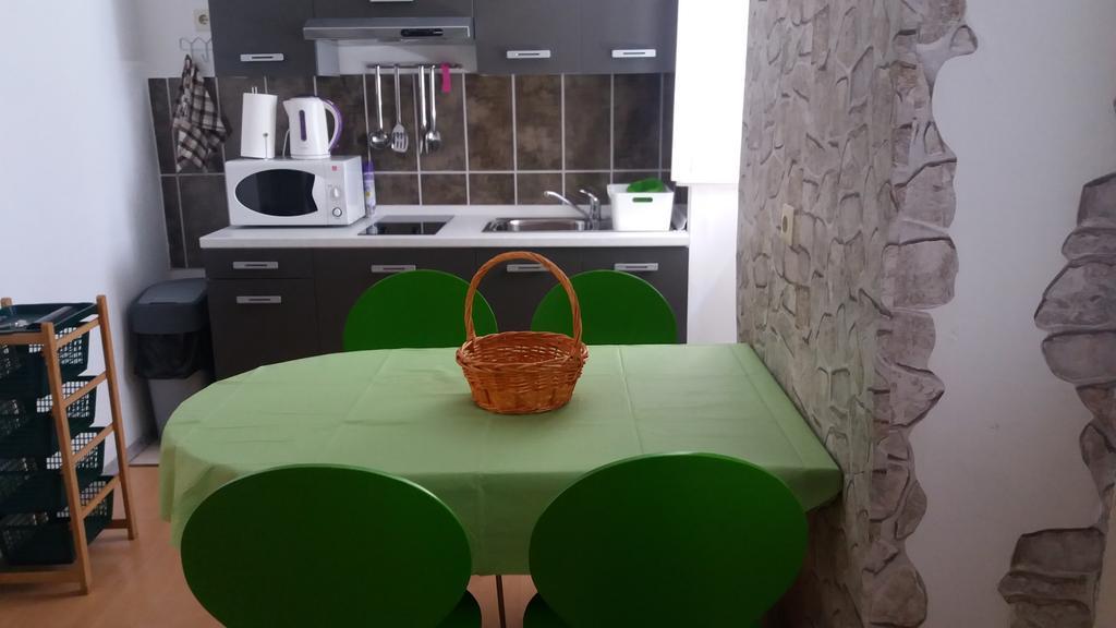 Apartment T & D Пула Екстер'єр фото